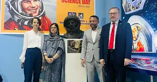 জাতীয় বিজ্ঞান ও প্রযুক্তি জাদুঘরে উন্মোচিত হলো ইউরি গাগারিনের ভাস্কর্য